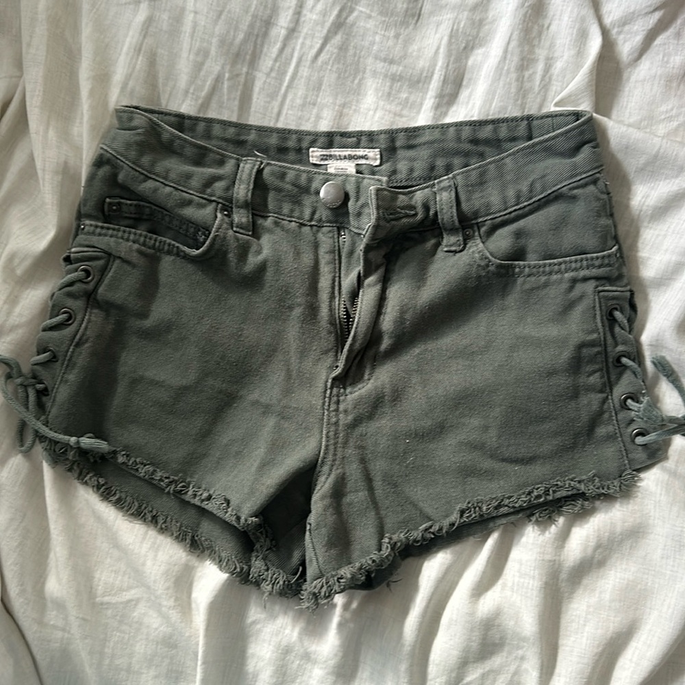Billabong shorts
